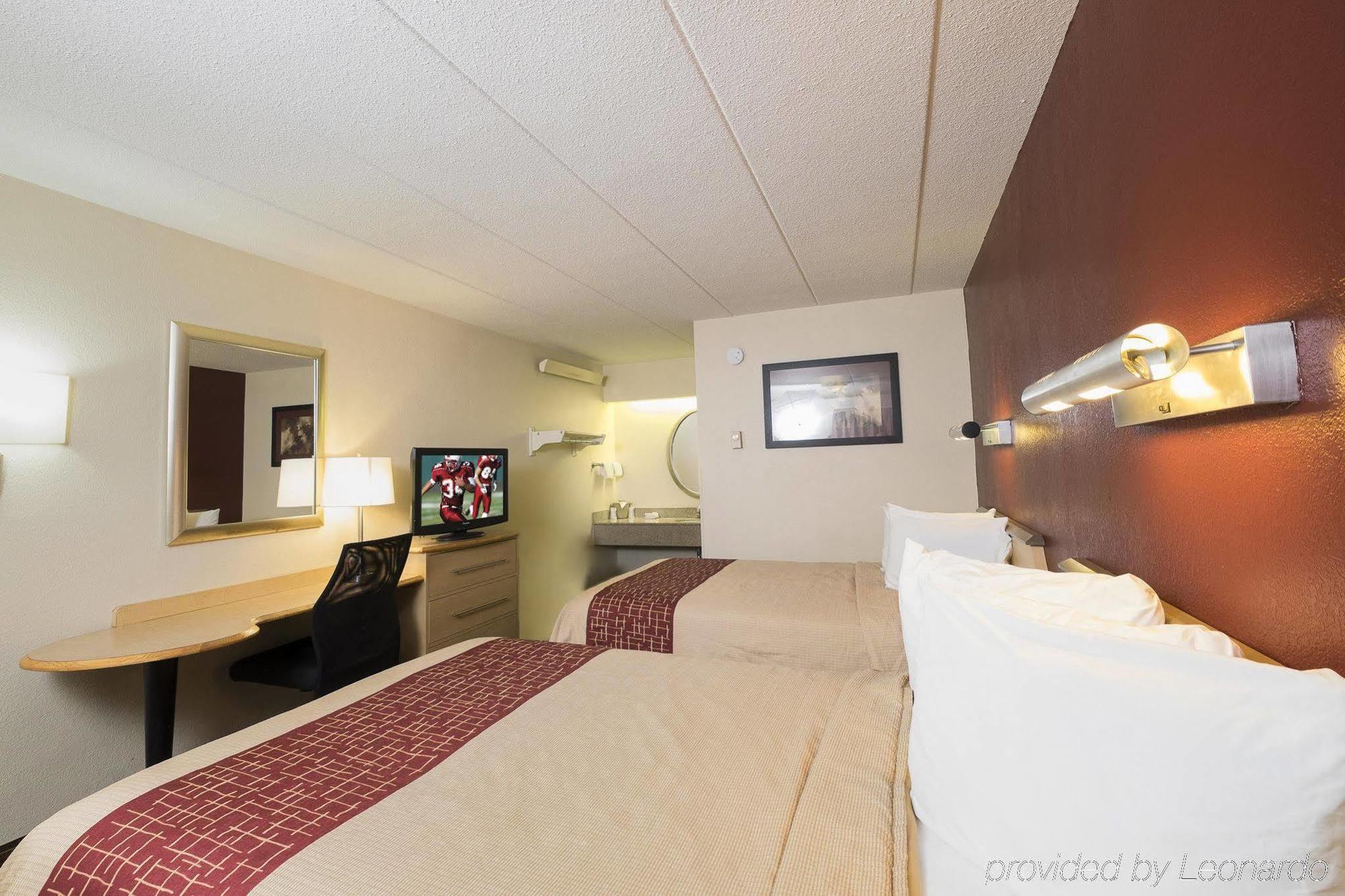 Red Roof Inn Эдисон Экстерьер фото